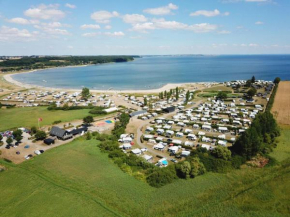  Vikær Strand Camping & Cottages  Орёсунн